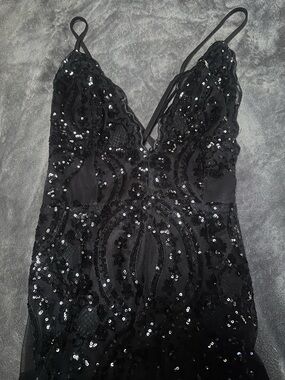Black Sequin Lace V-Neck Evening Dress Size M